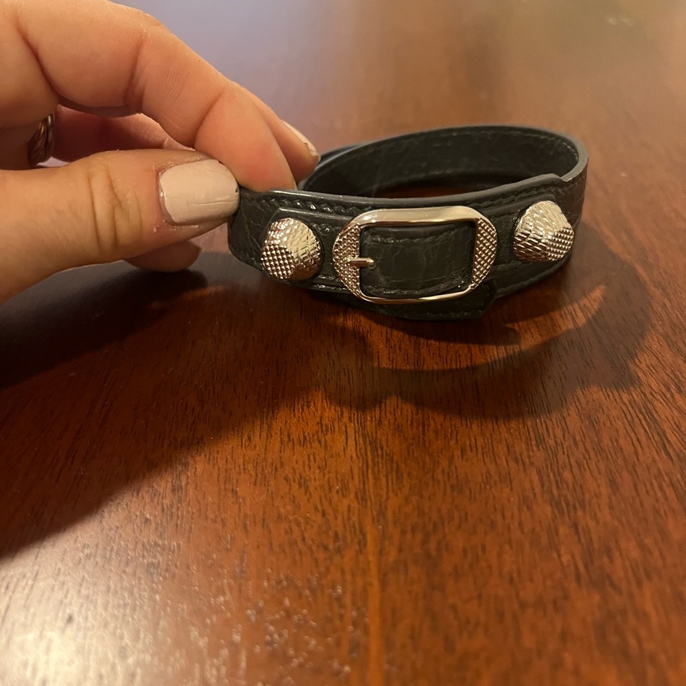 Authentic Balenciaga Grey Leather Bracelet with silver accents - Picture 3 of 3